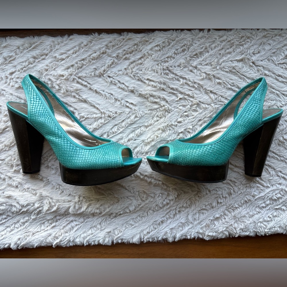 DKNYC, DKNY city “Anita” Turquoise Peep-Toe Slingback Heels, snakeskin,4.25” - Picture 3 of 11